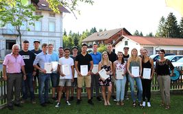 ept führt 16 Azubis in das Arbeitsleben