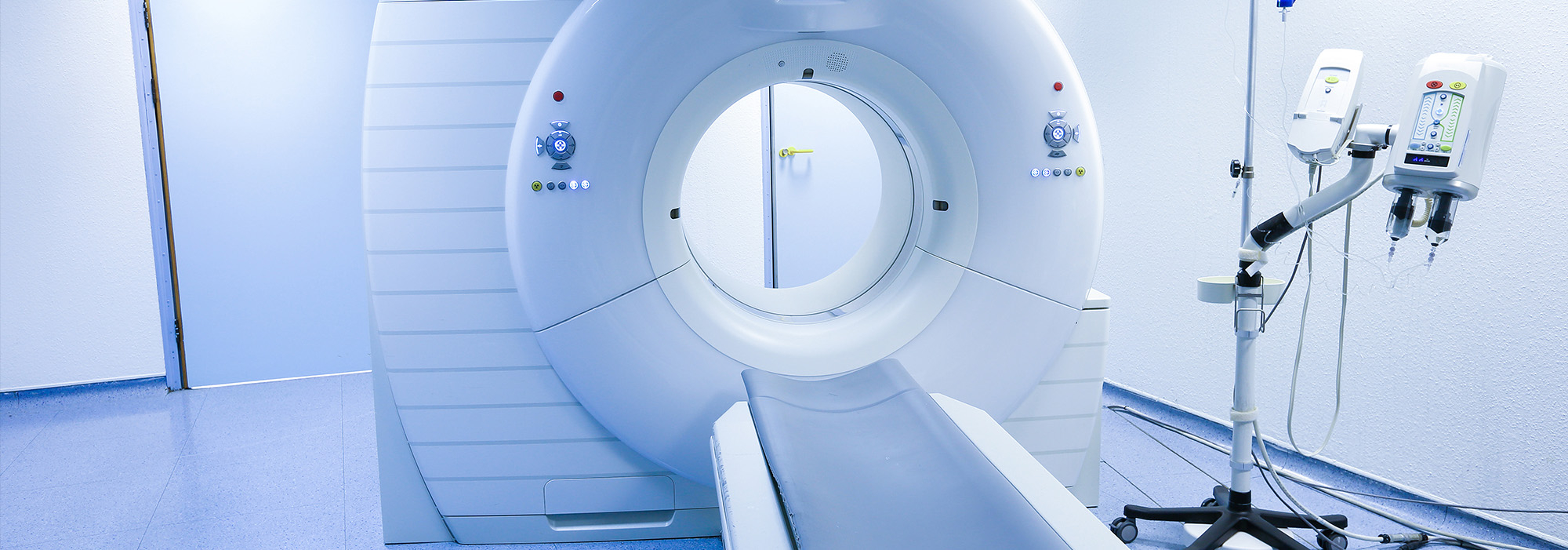 Medizintechnik CT Geraet 2000x701